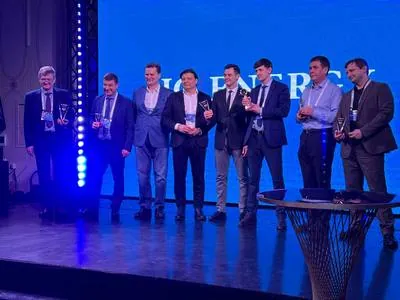 Сделали интерактивное голосование для международного форума Fleet World